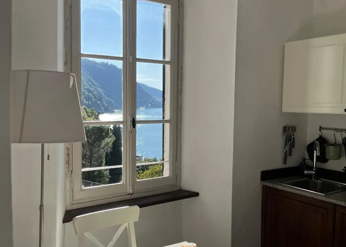 Casa Giulietta Caronti With View Of Holiday home Blevio