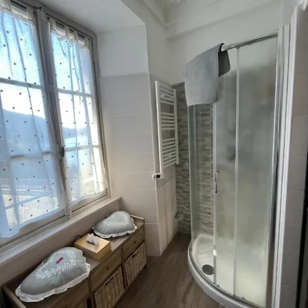 Casa Giulietta Caronti With View Of 블레비오
