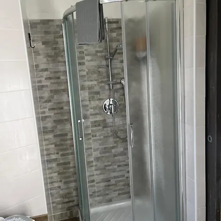 Semesterbostad Casa Giulietta Caronti With View Of Blevio