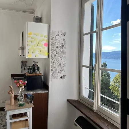 Casa Giulietta Caronti With View Of Holiday home