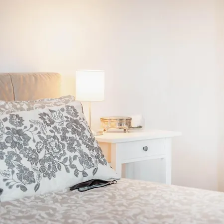 Semesterbostad Casa Giulietta Caronti With View Of Blevio